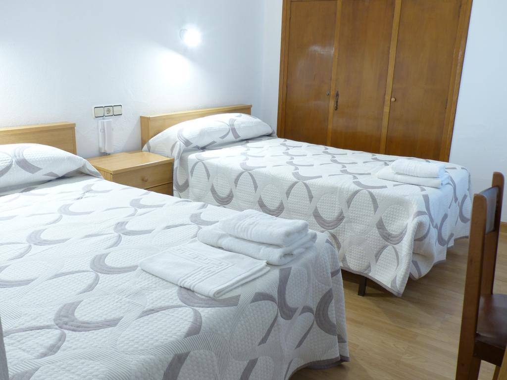 Pension Oria Luarca Exterior photo